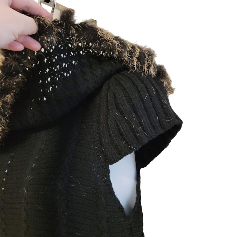 2/$20 Vintage Y2K Black Furry Sweater Top Size: Small - Picture 3 of 6